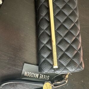 Steve Madden Black and Gold Quilted Wristlet
